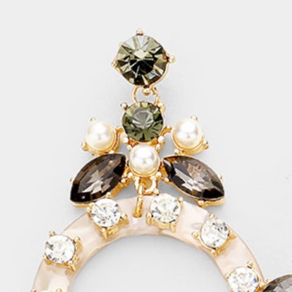 Marjorie Cream Circle Dangle Crystal Earrings Gorg - Picture 3 of 7